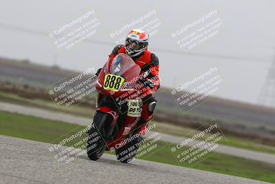 media/Nov-29-2025-TrackDaz (Sat) [[10ae2d9bce]]/B Group/Session 4 (Wheelie Bump)/